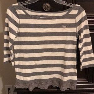 Abercrombie & Fitch 3/4 sleeve stripped top